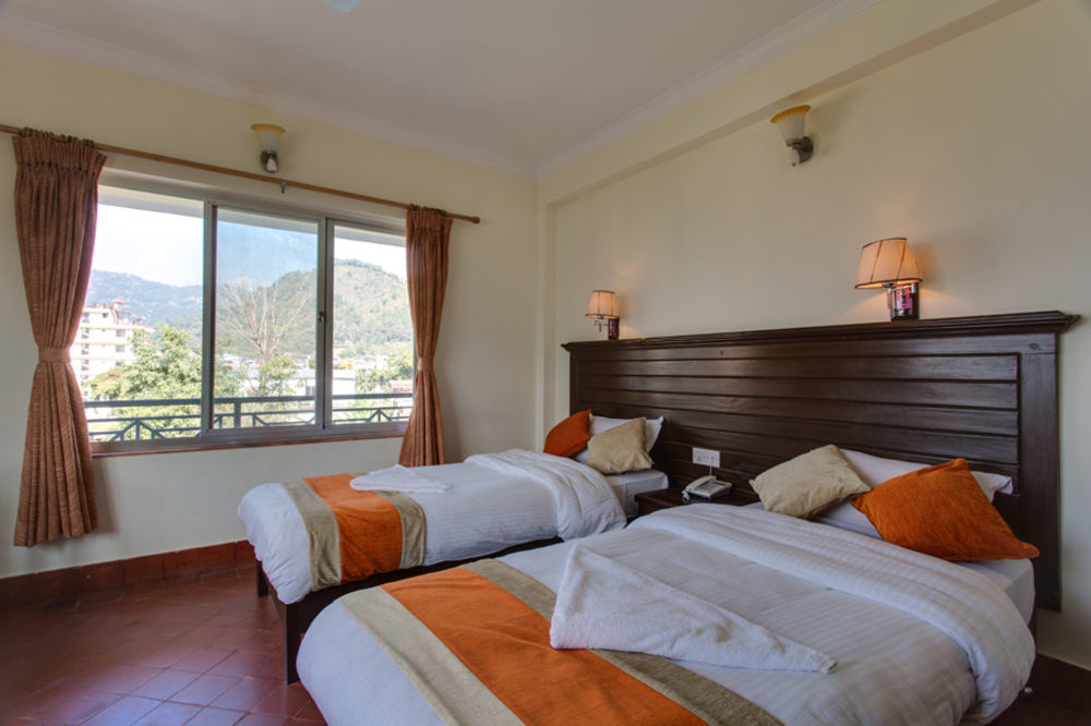 Hotel Lake Star Pokhara Luaran gambar