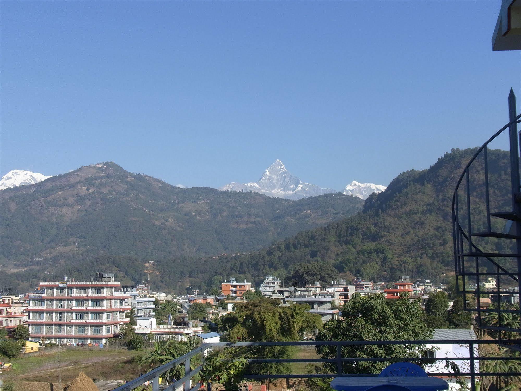 Hotel Lake Star Pokhara Luaran gambar