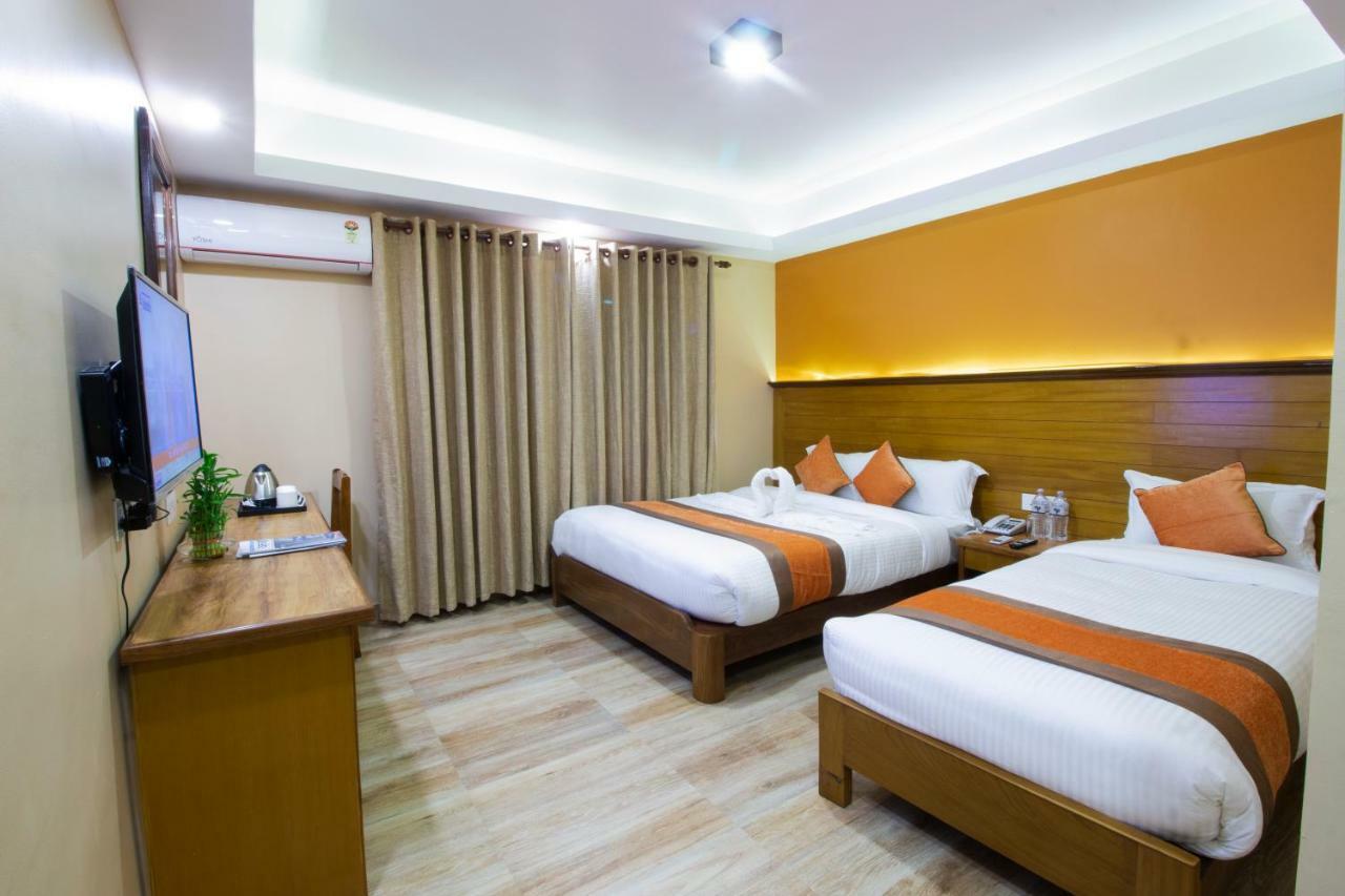 Hotel Lake Star Pokhara Luaran gambar
