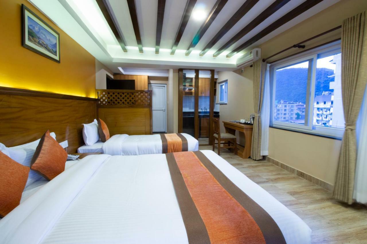 Hotel Lake Star Pokhara Luaran gambar