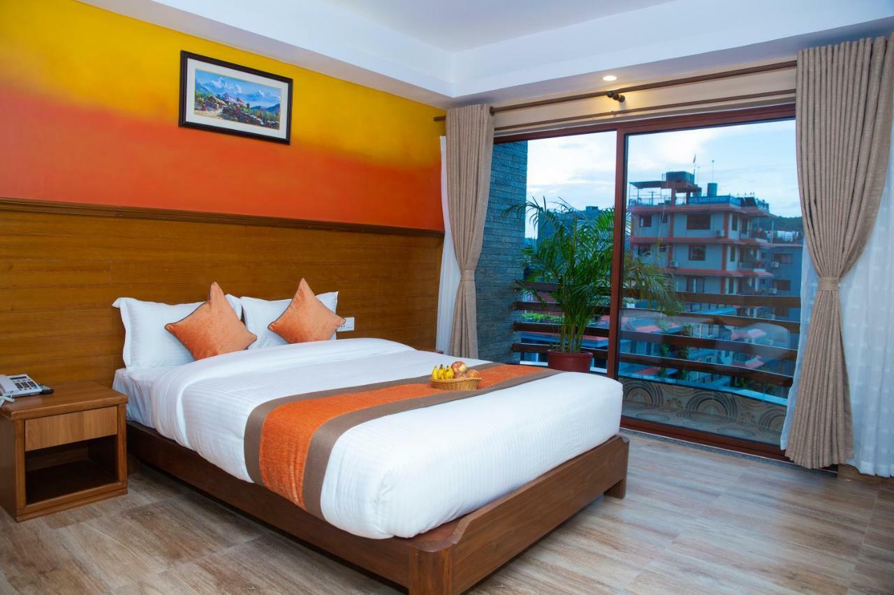 Hotel Lake Star Pokhara Luaran gambar