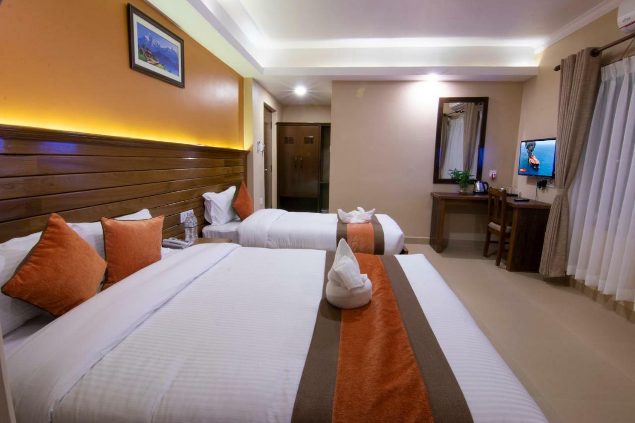 Hotel Lake Star Pokhara Luaran gambar