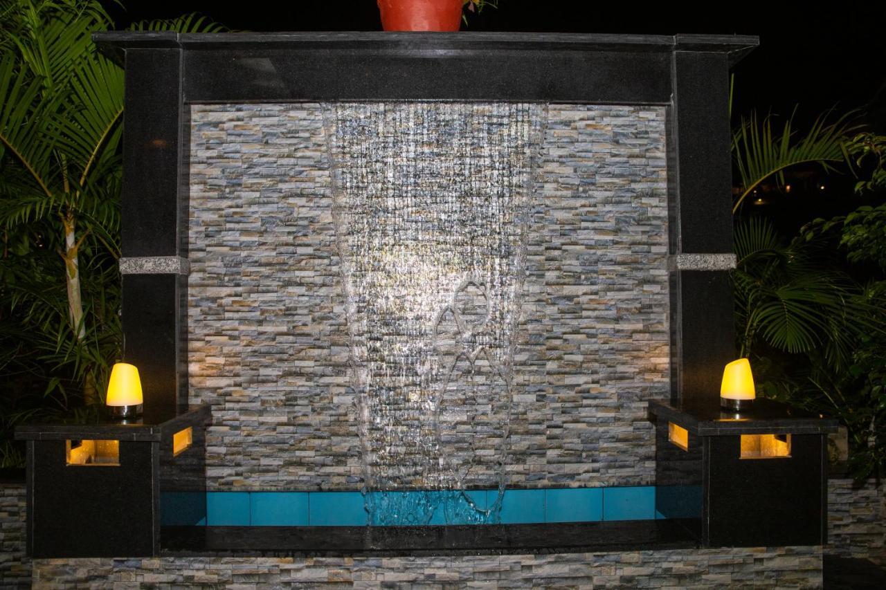 Hotel Lake Star Pokhara Luaran gambar